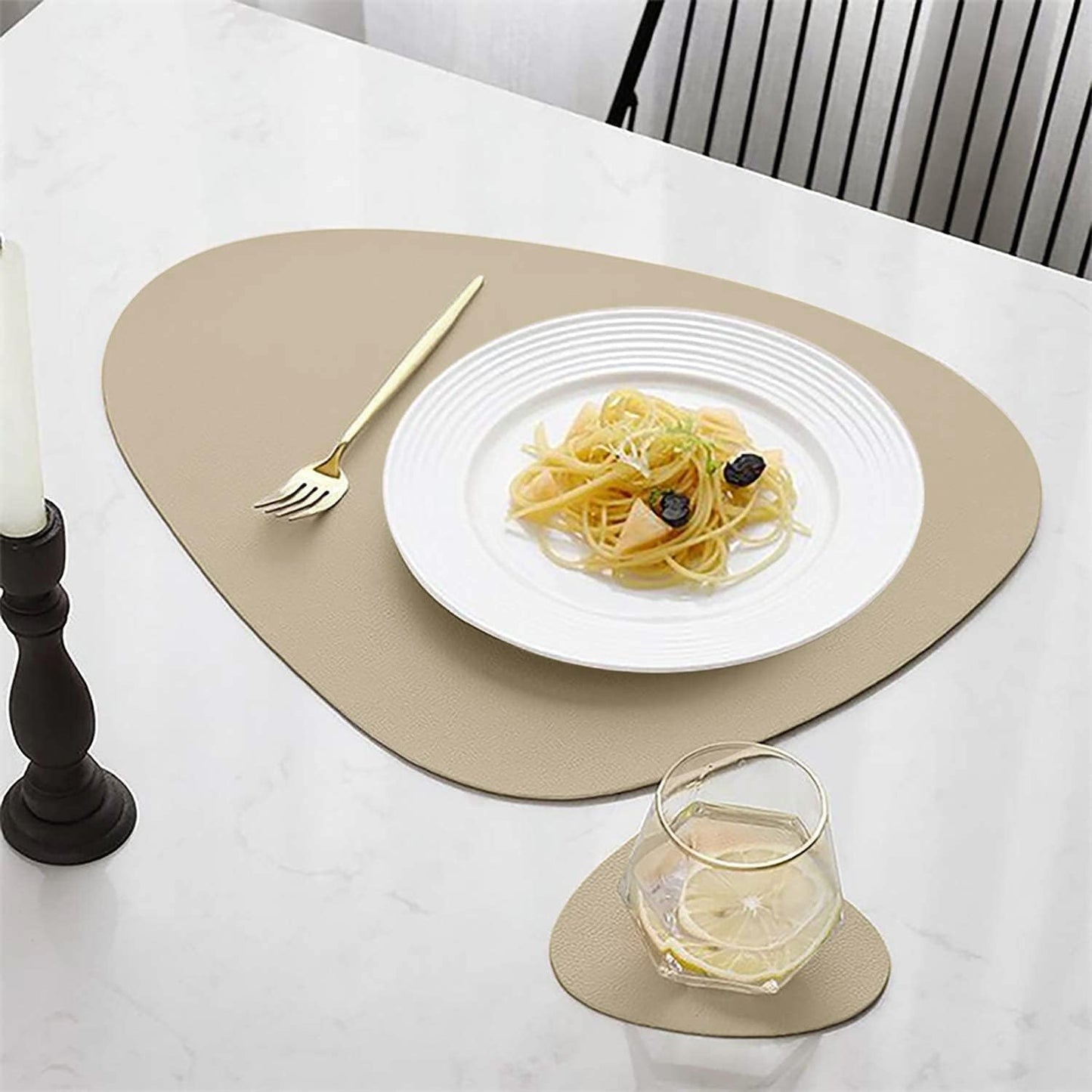 Faux Leather Placemats Set of 2 with Coasters, Heat Resistant Waterproof Wipeable Dinner Table Mats, Easy to Clean