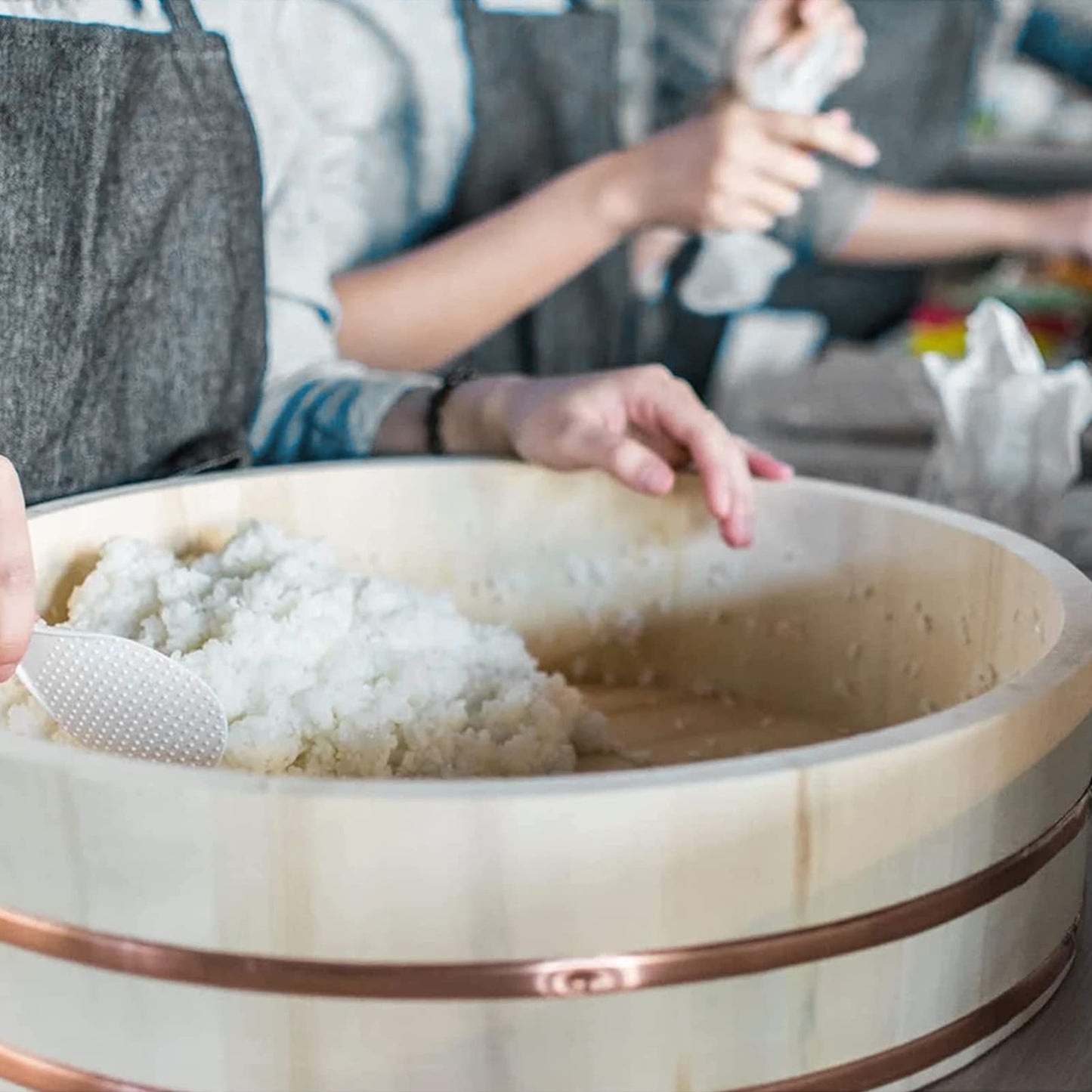 TYRHMY Japanese Wooden Hangiri Sushi Rice Mixing Bowl Tub for Sushi Restaurant Sushi oke White Solid Wood,51cm/20in