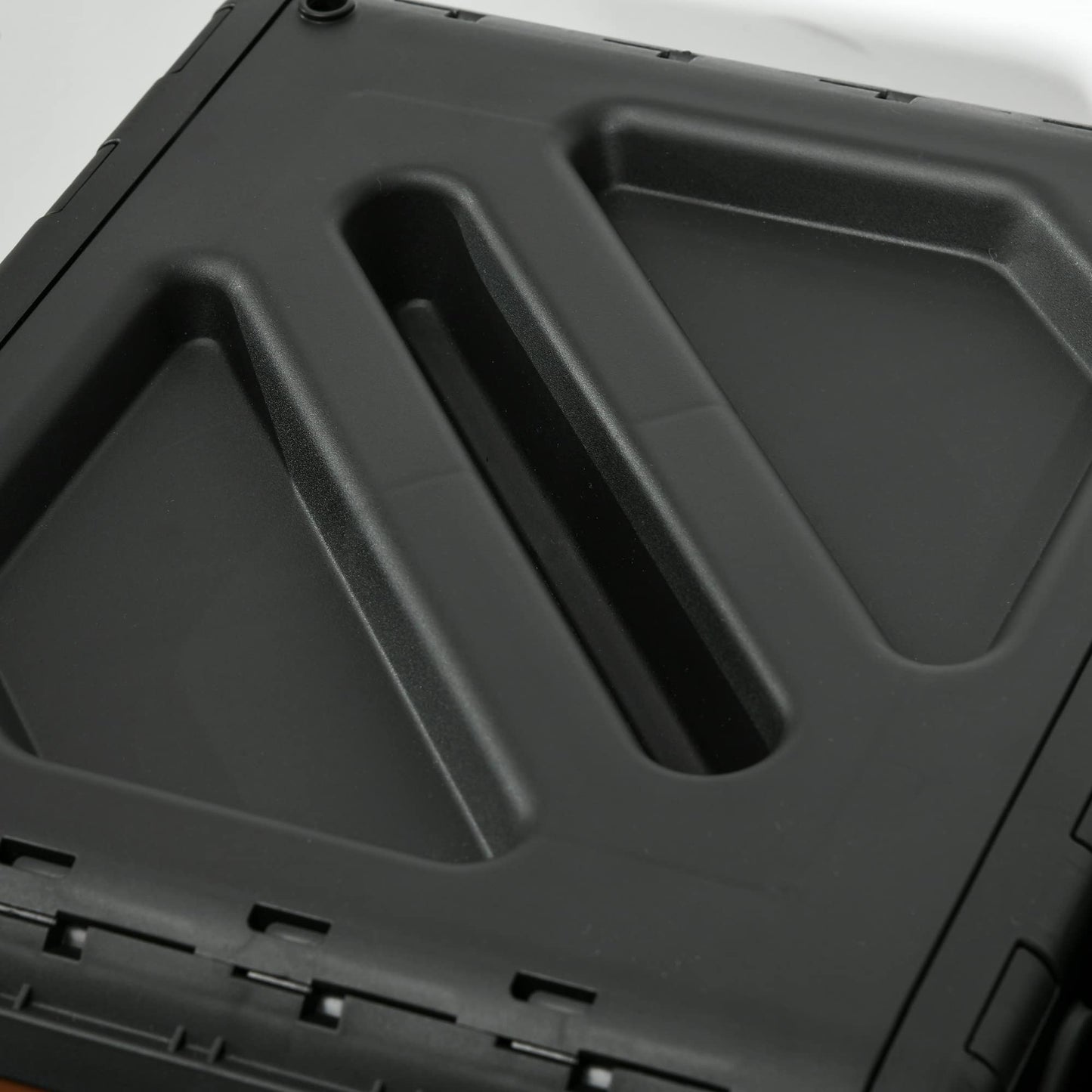 Dual Chamber Compost Tumbler Bin, Outdoor Tumbling Composter with 24 Ventilation Openings and Steel Legs, 34.5 Gallon