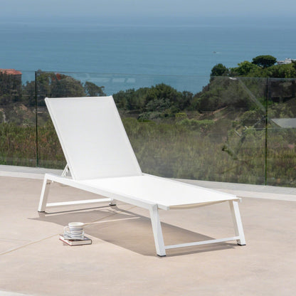 Chaise Lounge