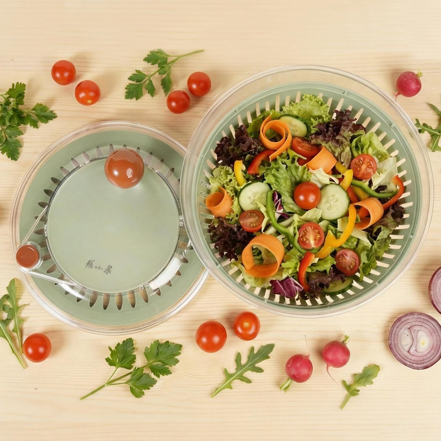 Salad Spinner Large Lettuce Spinner 4.3 Qt with Non-Slip Base & Stop Button Vegetable Dryer & Fruit Washing Bowl for Efficient Salad Prep