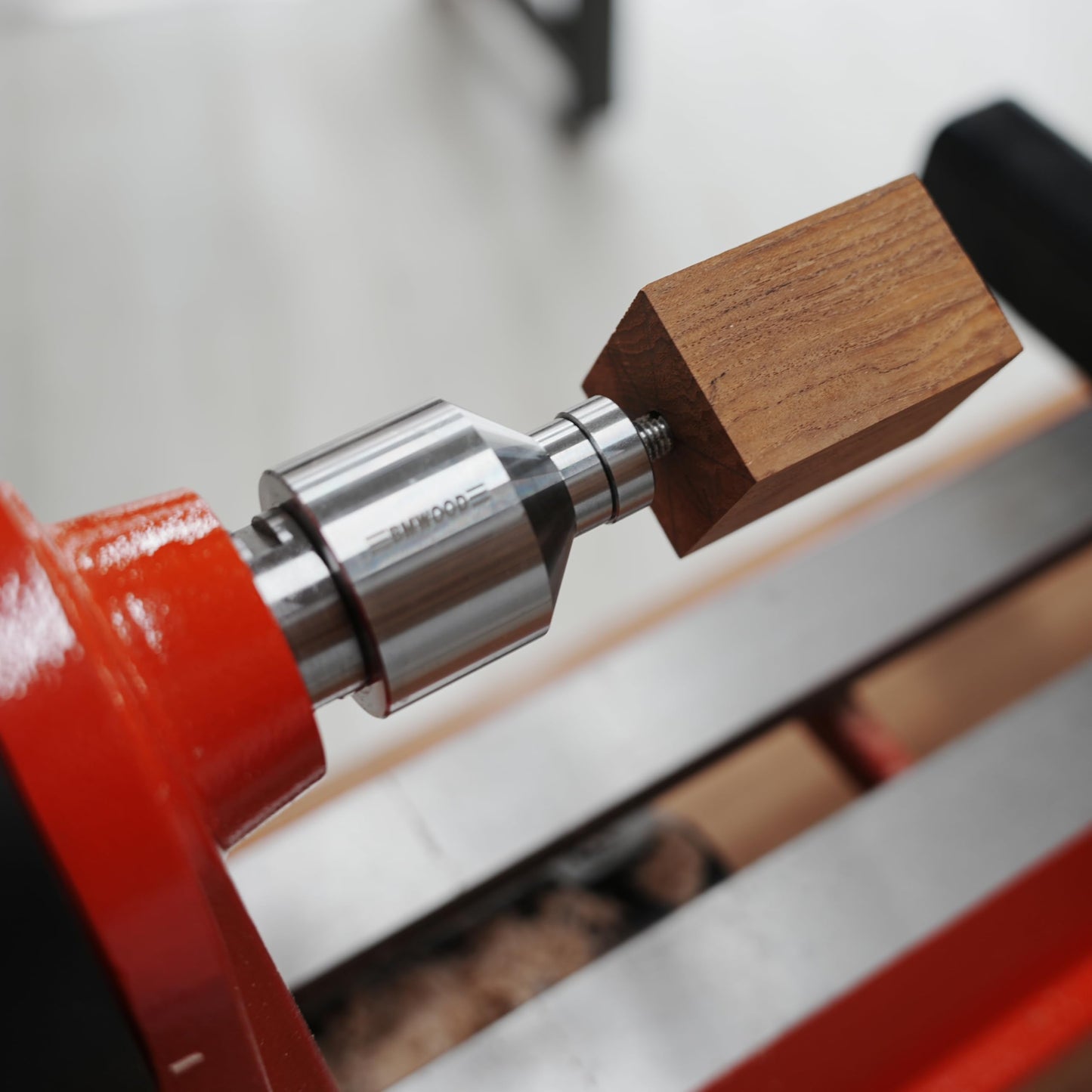 Bottle Stopper Chuck for use with 3/8" x 16tpi Bottle Stoppers with 1"x8TPI thread for lathe
