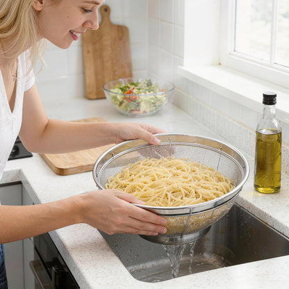 Fine Mesh Strainer for Kitchen, 4 Quart Stainless Steel Colander Bowl for Pasta, Rice, Fruit, Metal Net Baskets with Resting Base - Strain, Drain, Rinse