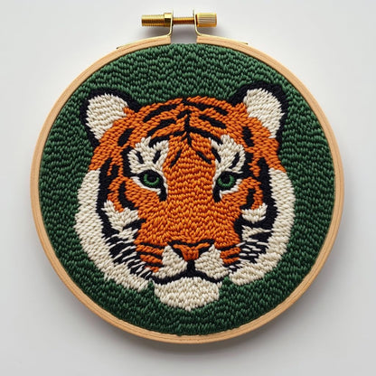 Punch Needle Kits Tiger Head Easy for Beginners DIY Punch Needle Yarn Starter Embroidery Set for Craft Lovers with Printed Pattern and Hoop for Home Decor 20x20cm(2)