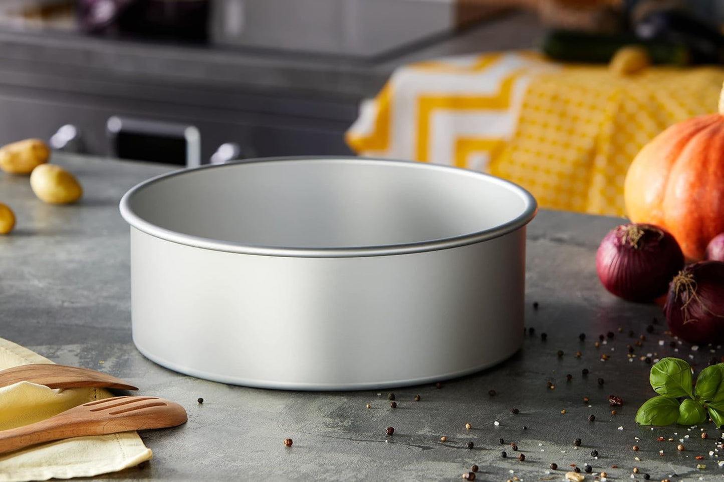 PME Professional Aluminum Bakeware, Round 11 x 4in
