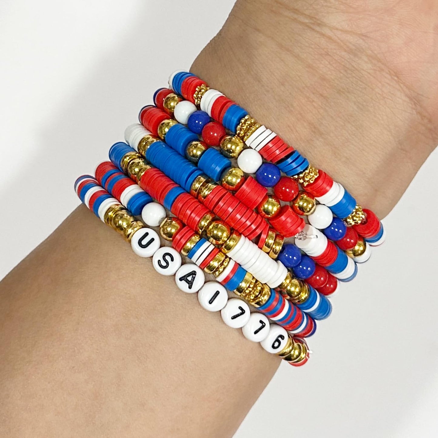 USA Clay Beads Bracelets Jewelry Making Kit, Veternas Day, Memorial Day, 4th of July, Independence Day, Party Supplies Faovrs, USA Flag Art and Craft DIY Keychain Making Set, (Red White Blue, 1 Box)