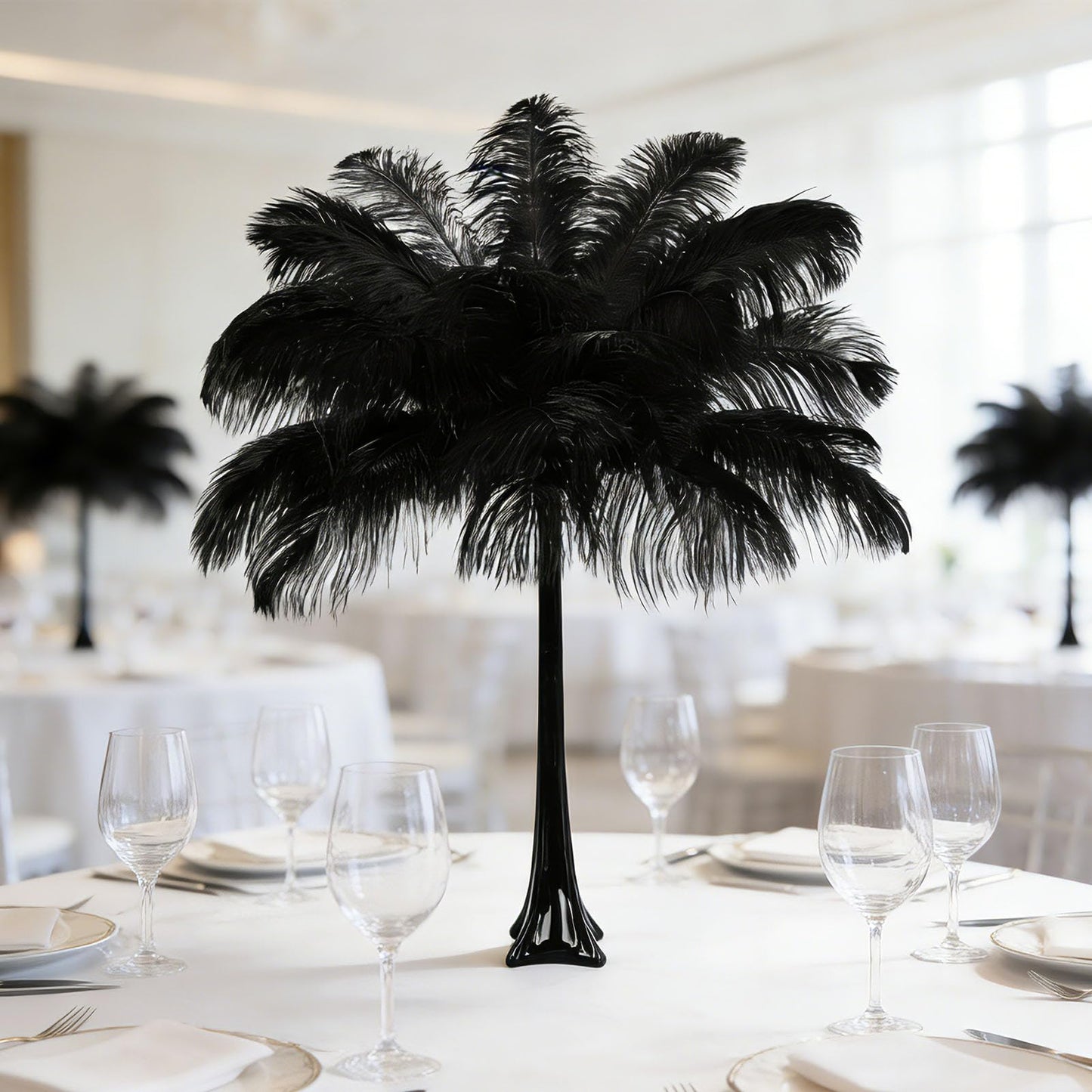 THARAHT Ostrich Feathers 12pcs 16-18Inch 40cm-45cm Large Natural Bulk for Wedding Party Centerpieces Christmas Tree Holiday Home Decoration Feathers
