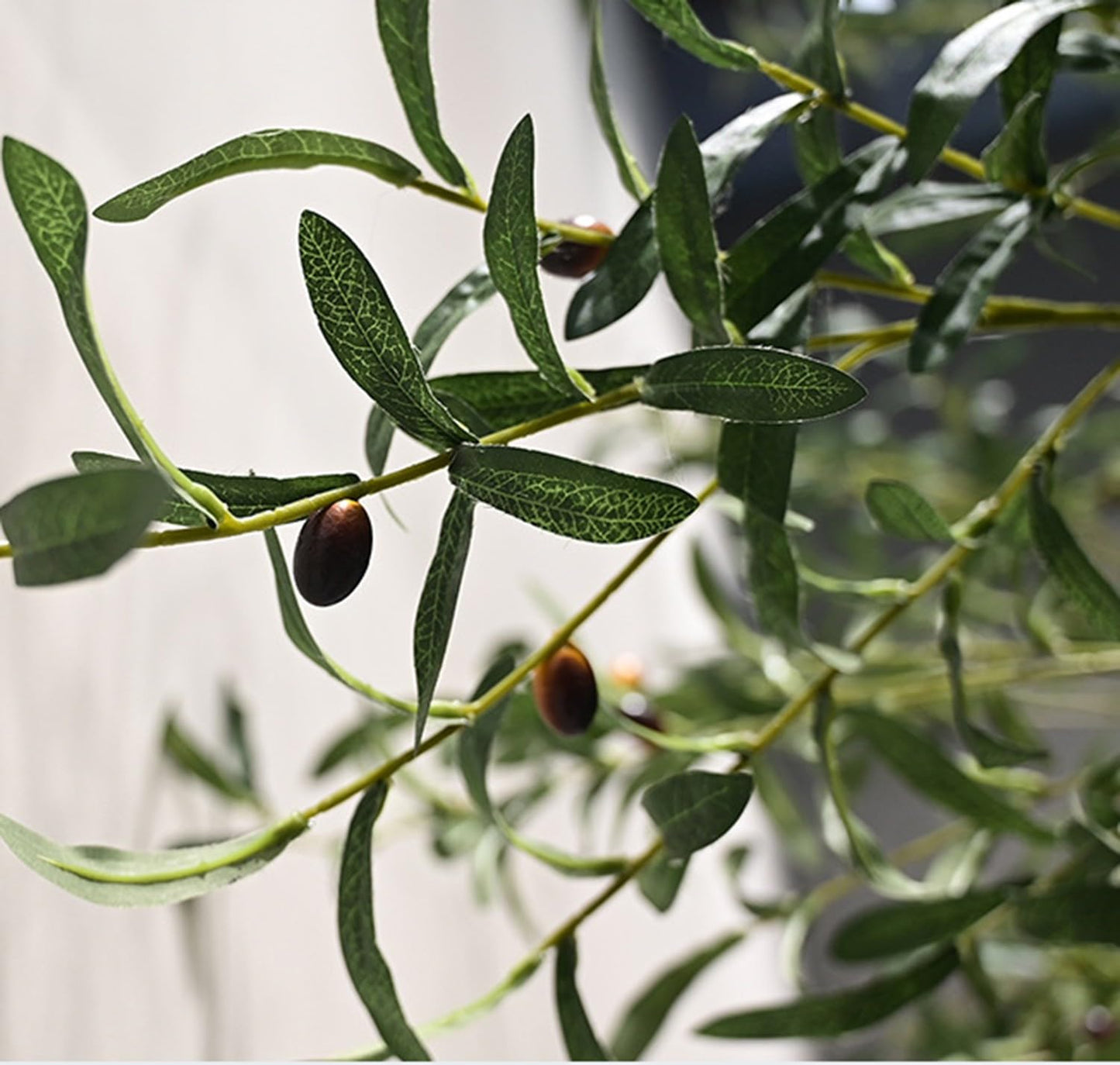 Faux Olive Tree with with Natural Trunk & Lifelike Fruits, Olive Trees Artificial Indoor, for Home Office Living Room Bedroom Holiday Decor(5FT)