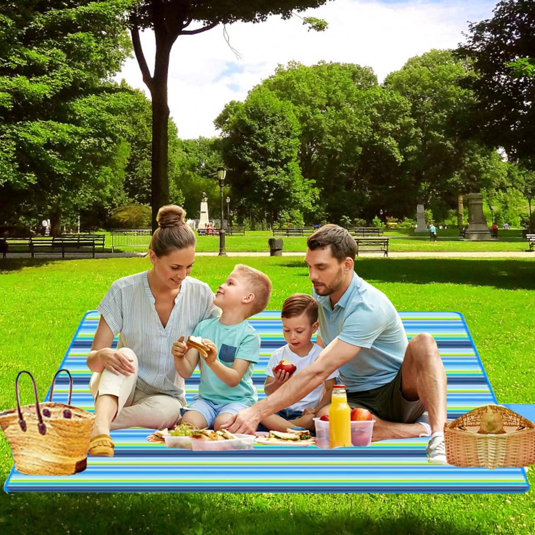 PUPOPIK Picnic Beach Blanket, Picnic Mat 80x60in Waterproof Foldable, Family Mat, Portable Large Picnic Blankets for Travel, Hiking, Music Festival