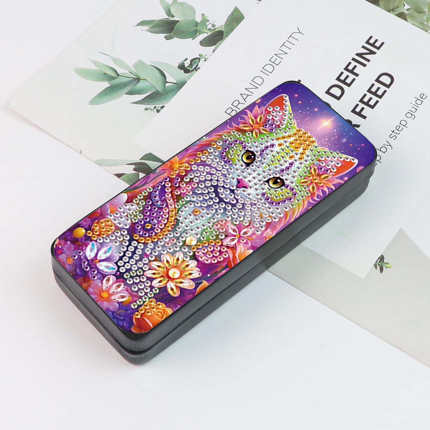 MVVMTOP 5D Diamond Art Painting Eye Glass Case, DIY cat, Glasses Storage Box Diamond Painting Sunglass Case for Adults Handmade Diamond Art for Art Craft Gift Travel Sunglass Eyeglasses