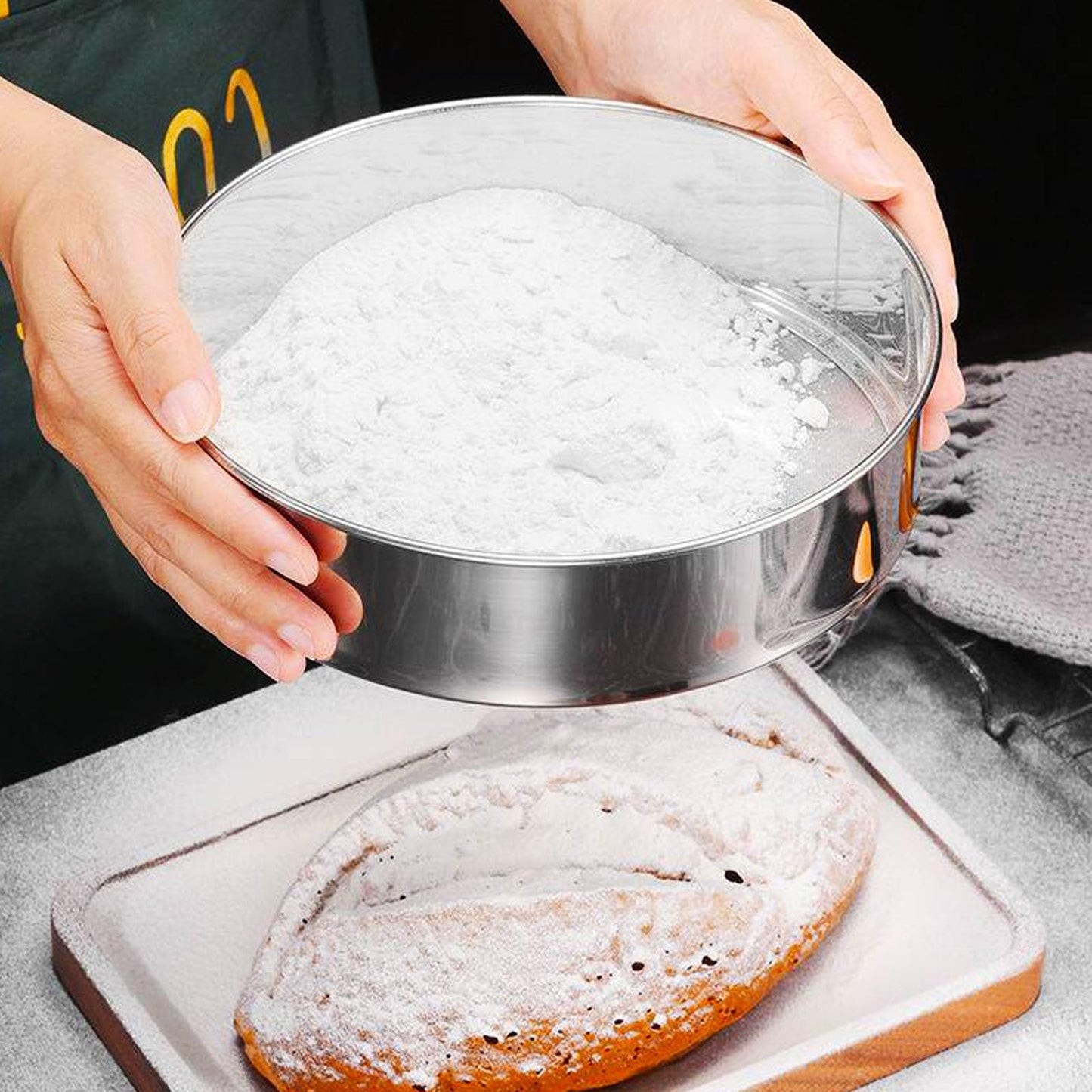 SWZHAI Flour Sifter for Baking 2 Pack, Round Flour Sifter Stainless Steel 6 Inch 60 Mesh and 8 Inch 40 Mesh Sieve Fine Meshs Flours Sieve Set for Baking Cake Bread Pastries