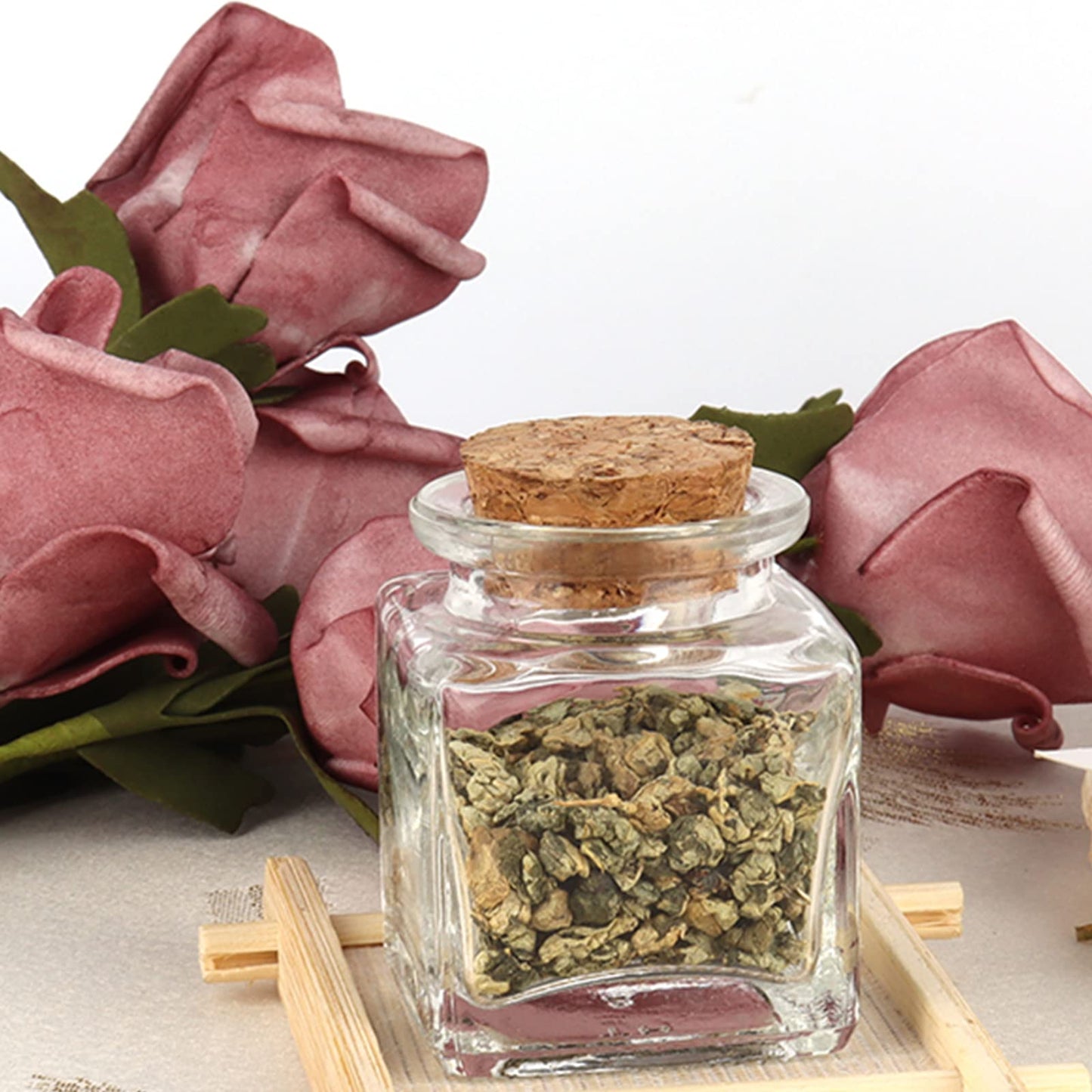 Dicunoy 20 PCS Glass Favor Jars with Cork Lids, 2 OZ Mini Square Vials Bottles for Herb Storage, Small Spice Containers for Tea, Jelly, Candy, Wedding & Party Favors, DIY Crafts