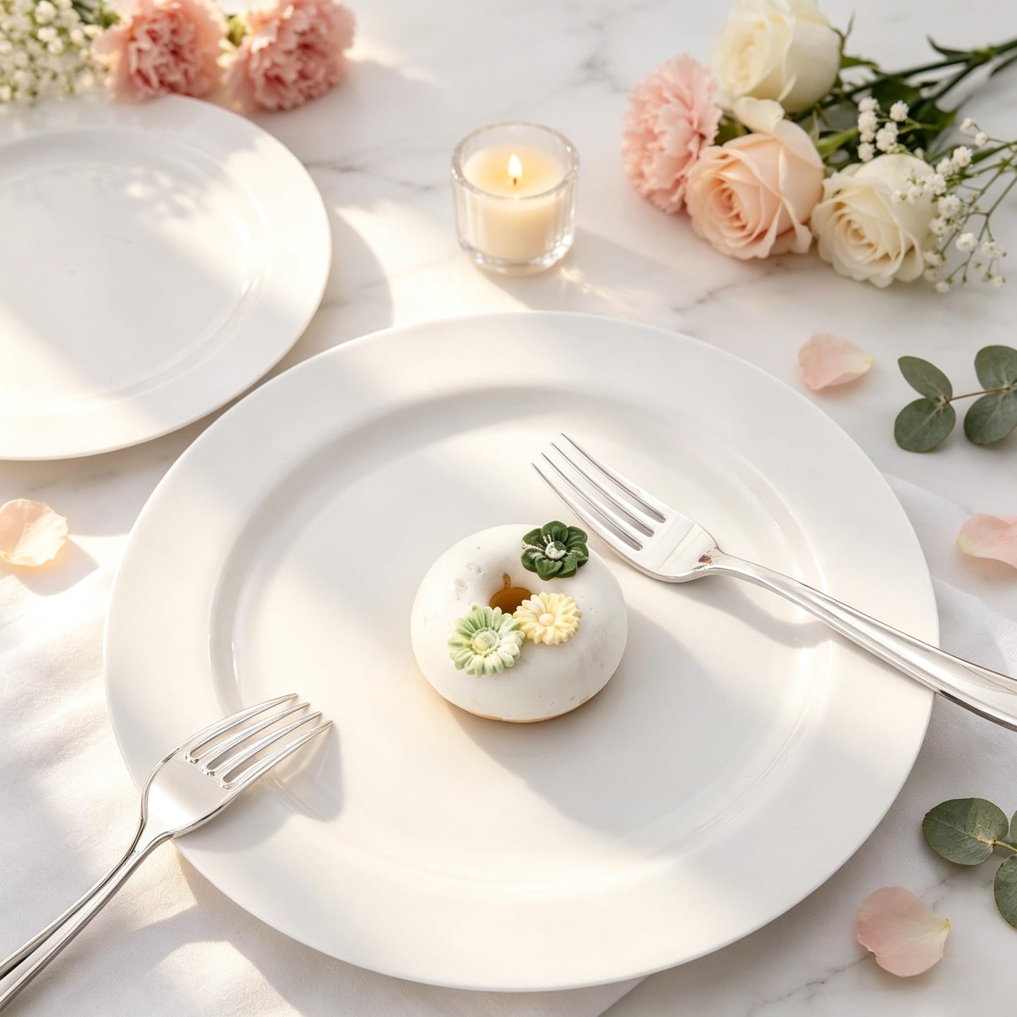 FLOWERCAT 60PCS White Plastic Plates - Heavy Duty White Disposable Plates for Mother's Day/Birthday Party/Wedding -serve for 30 guests Include 30PCS 10.25" & 30PCS 7.5" Plates for Party
