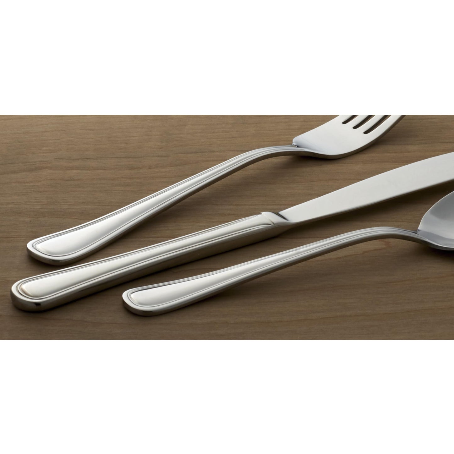 Oneida Silverware Set, Tress Everyday Flatware 8-Piece Dinner Forks Set, Service For 8, 18/0 Stainless Steel, Rust Resistant, Dishwasher Safe, Home And Kitchen Utensils (Silver, 8 Piece)