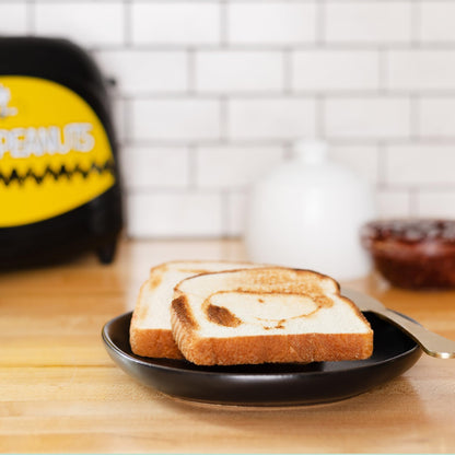 Uncanny Brands Hello Kitty Two-Slice Toaster- Toasts Your Favorite Kitty On Your Toast