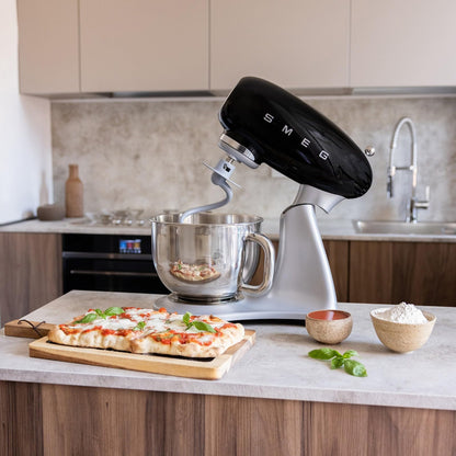 SMEG SMF04 5-Qt Classico Stand Mixer with Smooth Start & SteadyMix, 600W Motor, 10 Speeds, Stainless Steel Bowl & Pour Shield – Retro 50’s Style Planetary Mixer for Dough, Baking & Desserts-Black