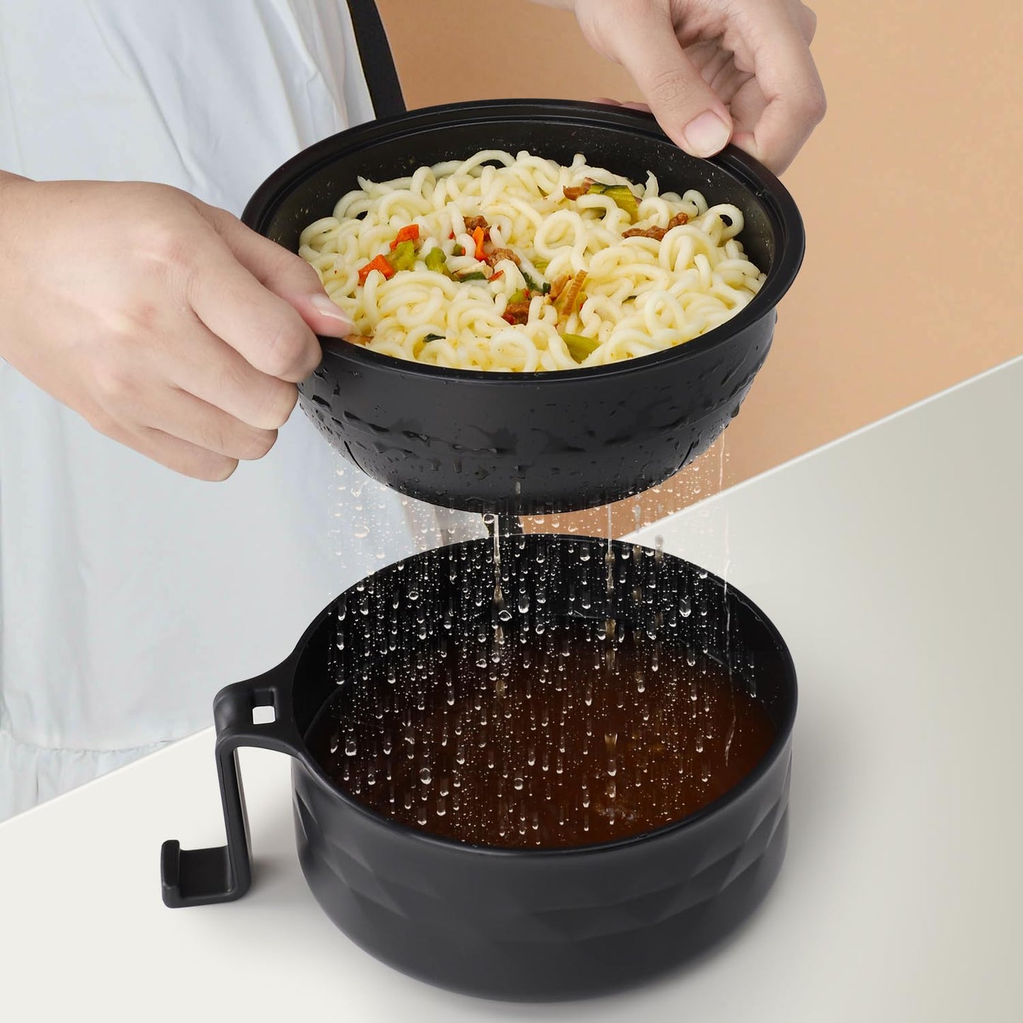 UUGLAM Ramen Bowl Set, Ramen Cooker 33 oz, Ramen Bowls with Chopsticks and Spoon, Microwave Pasta Cooker, College Dorm Essentials for Girls Guys (Black)