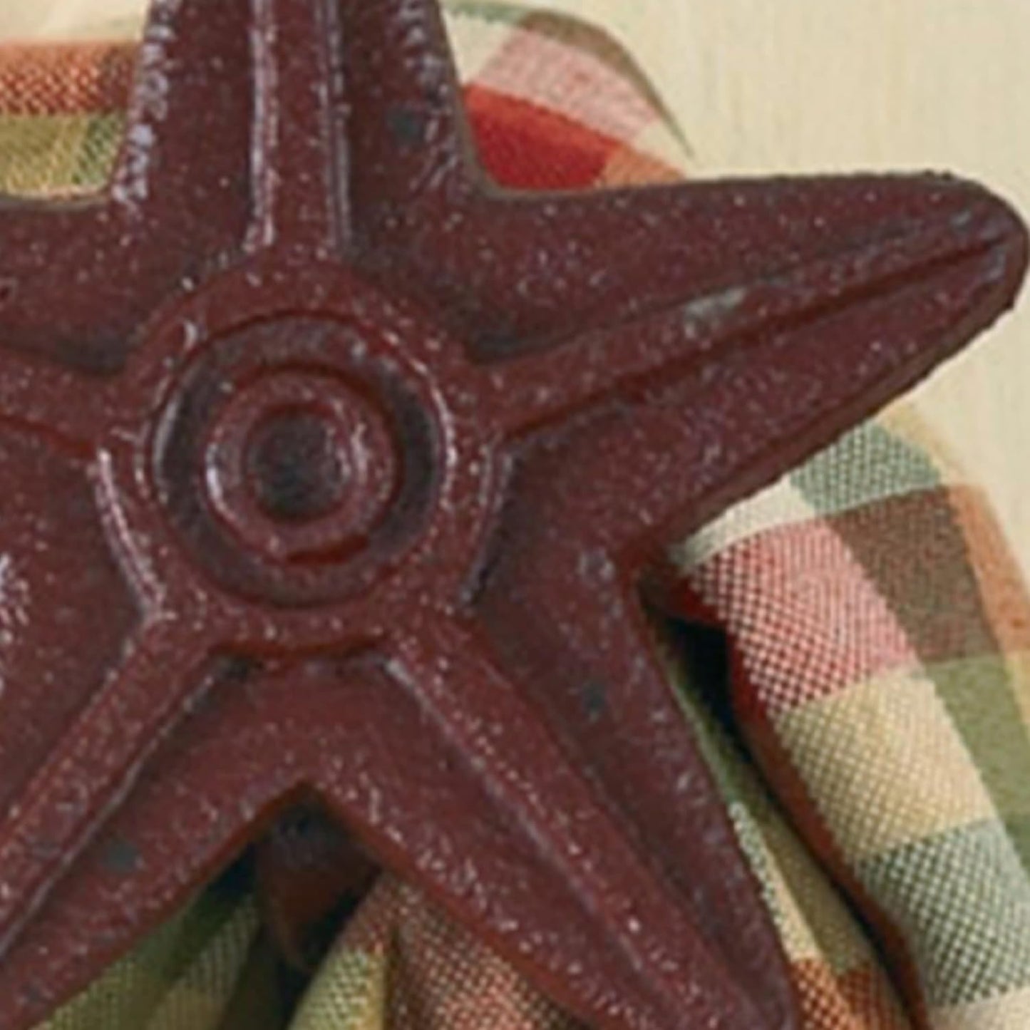 Park Designs Cast Star Curtains Hook Pair, Red