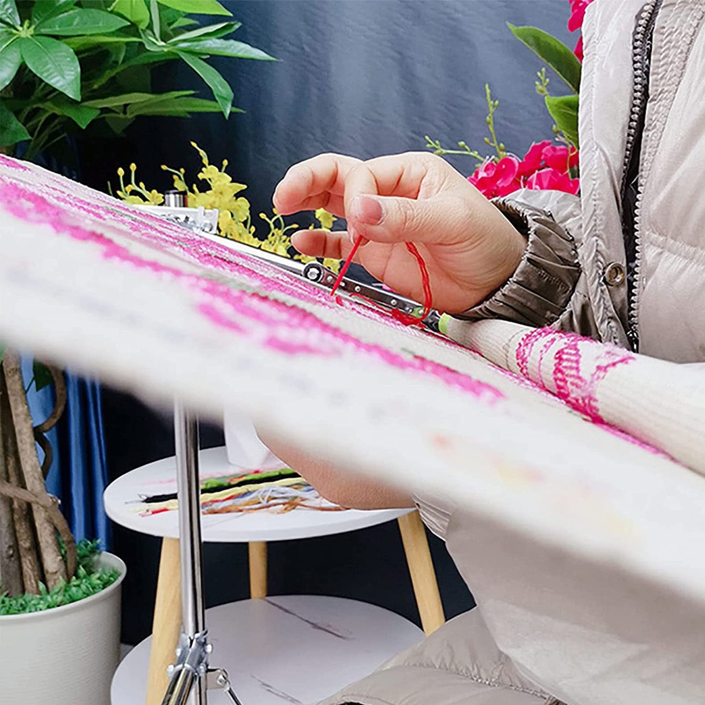 Stainless Steel Cross Stitch Frame, Adjustable Embroidery Hoop Holder, with 2 Levels Adjustable Height and Back Angle 25°, No-Bend Design, for Arts Crafts Sewing Nee