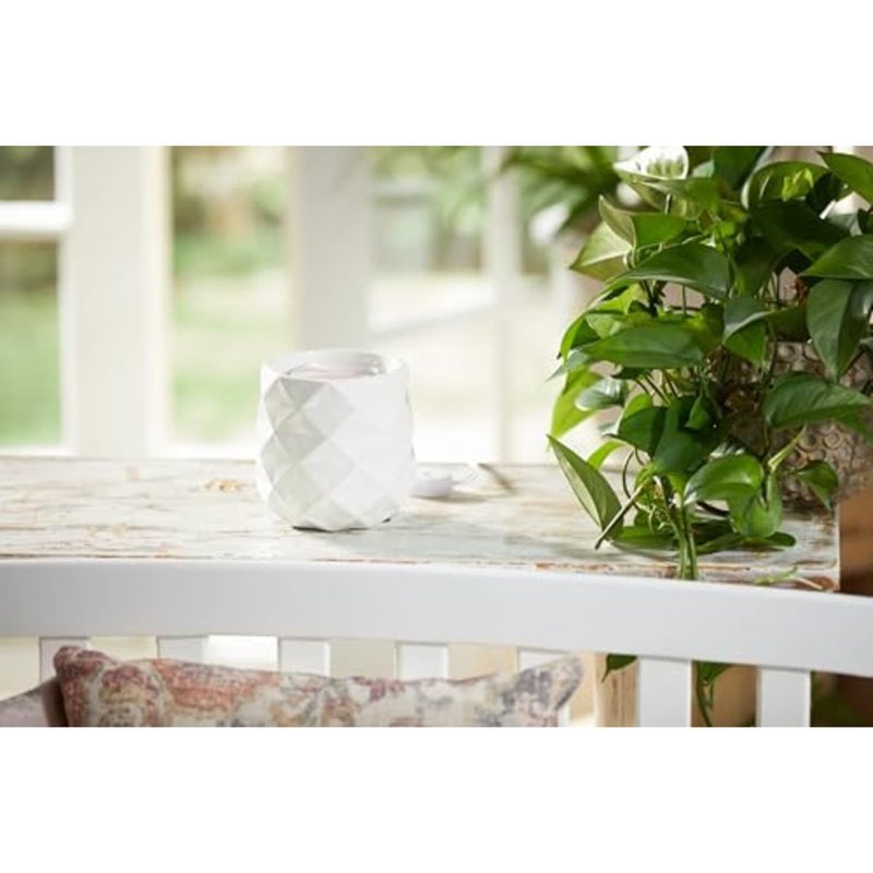 Yankee Candle Langham Collection Scenterpiece Wax Warmer with Auto Timer, White, Multi-Faceted Ceramic, 6-Foot Power Cord