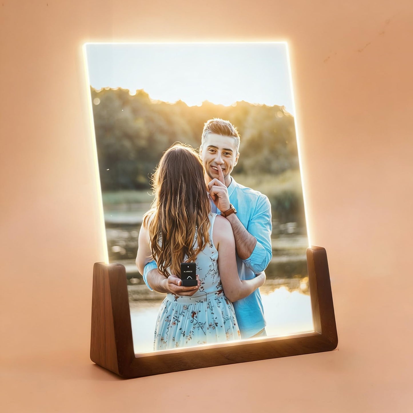 HETOOSHI Walnut Night Light Photo Frame - Illuminated Acrylic Picture Frame with Glowing Wooden Base, USB Powered Including charger, Easy Photo Swap (Vertical, 4X6 inch ﻿)