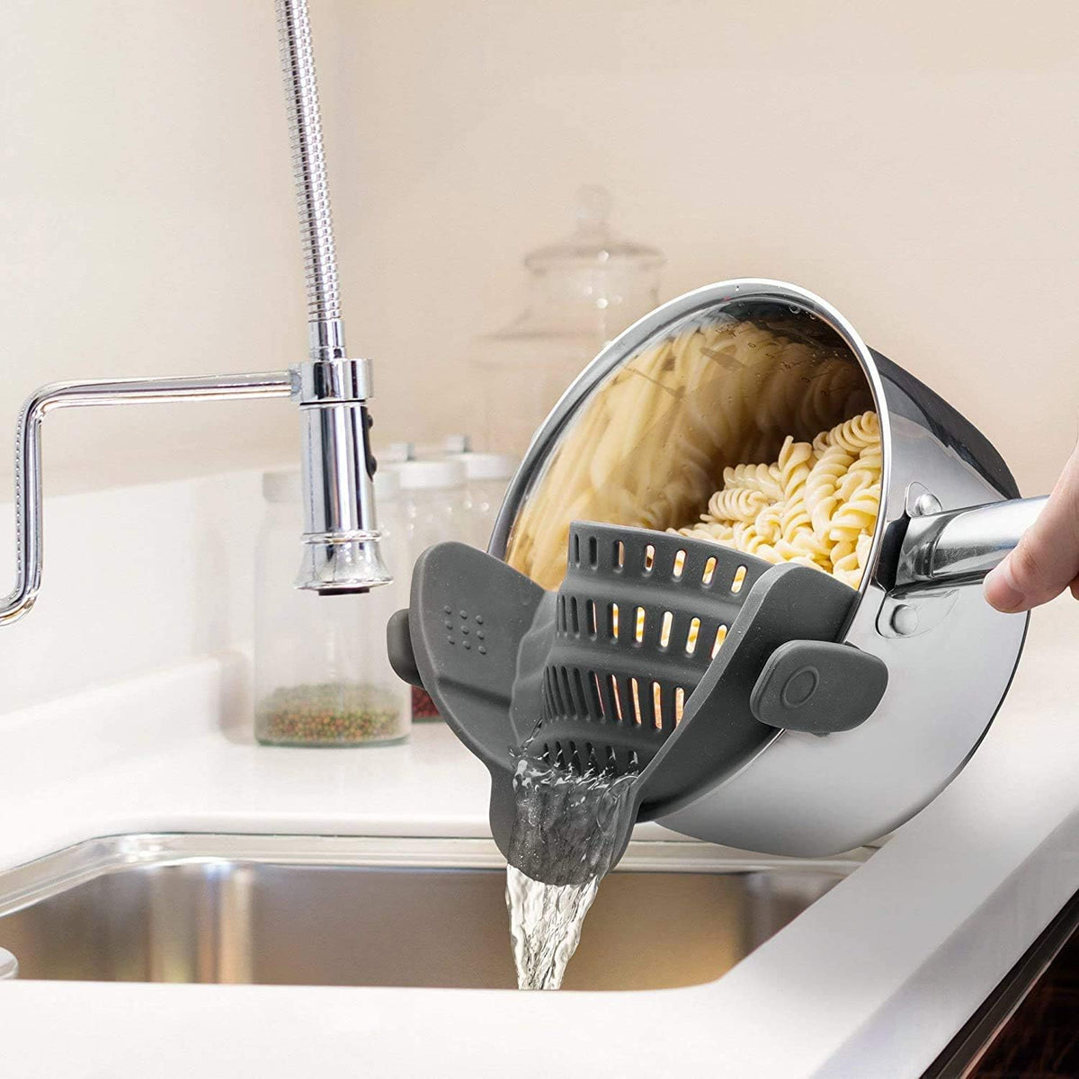 Kitchen Gizmo Snap N' Strain - Silicone Pasta Strainer Clip-On for Pots and Pans - Heat Resistant Colander for Vegetables and Noodles - Kitchen Gadgets for Cooking - Space-Saving Design - Gray