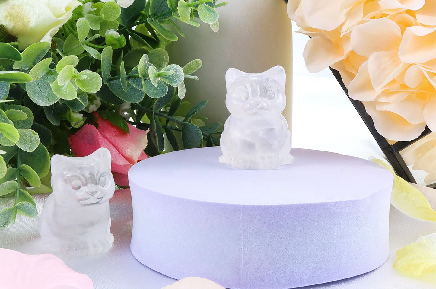 QINJIEJIE Clear Quartz Cat Crystals Figurine Carved Stone Gifts Statue Healing Crystal White Kitten Polished Pocket Gemstone Sculpture Room Home Office Decoration Sitting Cat Gifts for Woman