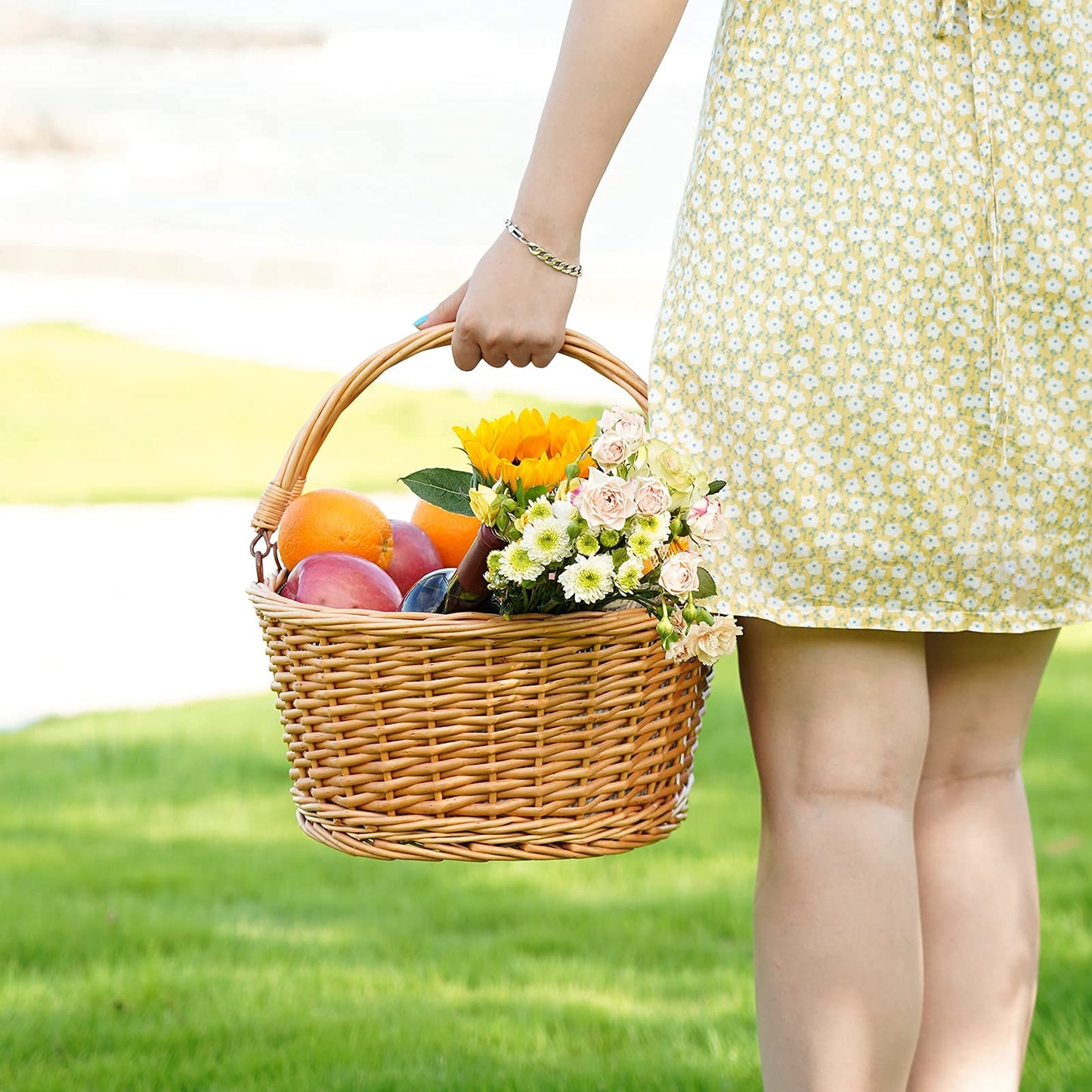TwentyNext Wicker Picnic Basket with Double Folding Handles, Natural Large Willow Hamper Empty Basket Cheap Easter Eggs Candy Storage Wine Basket for Toy, Flower, Wedding（Red 16inch）