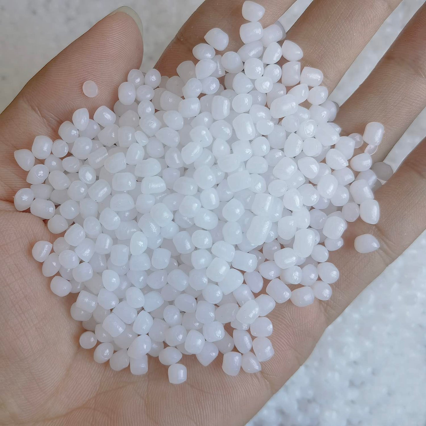 Tonmp 2 LBS Plastic Pellets Rock Tumbling Media Plastic Filler Protect Fragile Stones for Rock Tumbler, Stone Tumbler, Rock Polisher (2 Pounds)