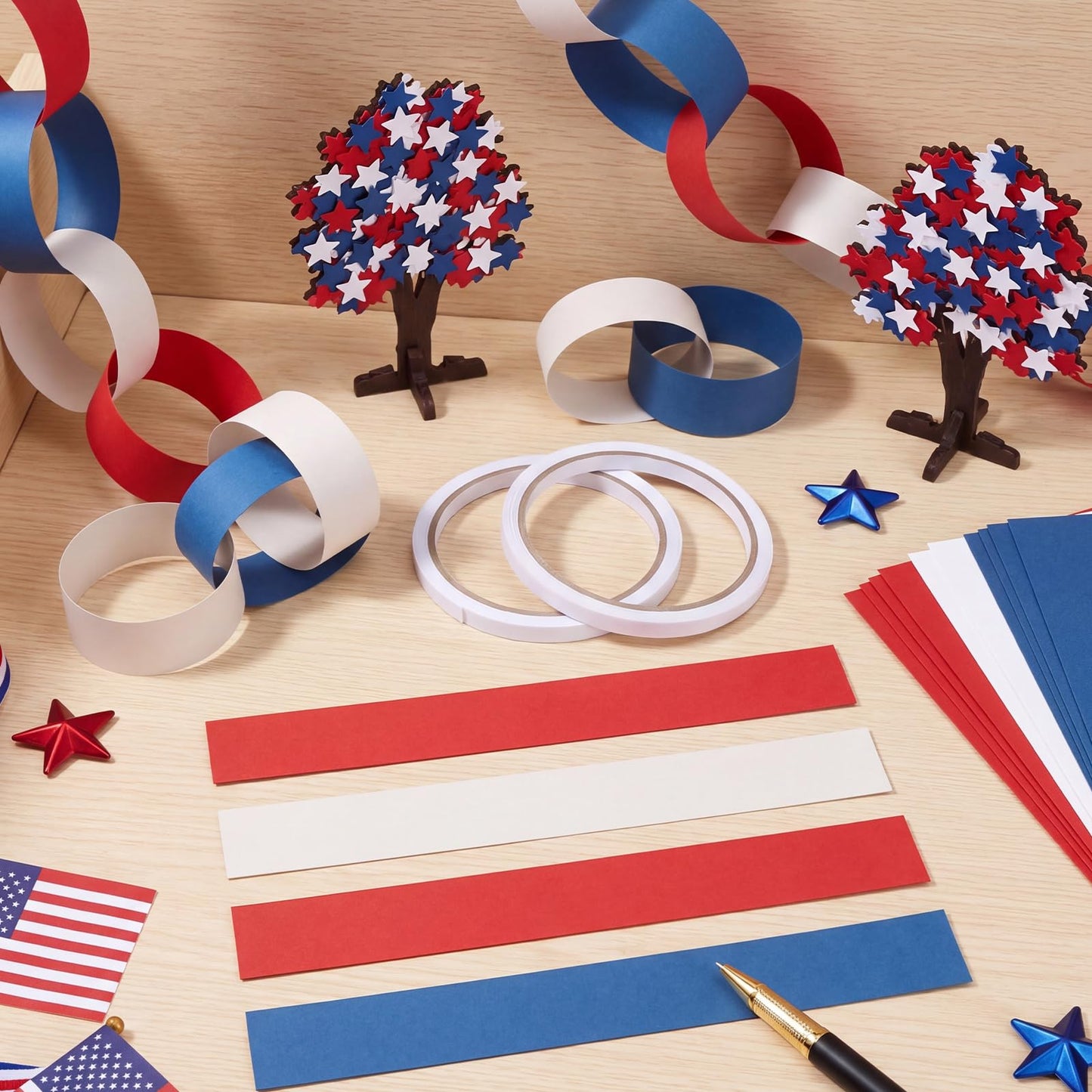 Eaasty 300 Sheets Red White Blue Paper Chain Strips, 4th of July Paper Chains Craft, 46 Feet Total Length Patriotic Garland for American Independence Day Party Decorations with 1 Double Sided Tape