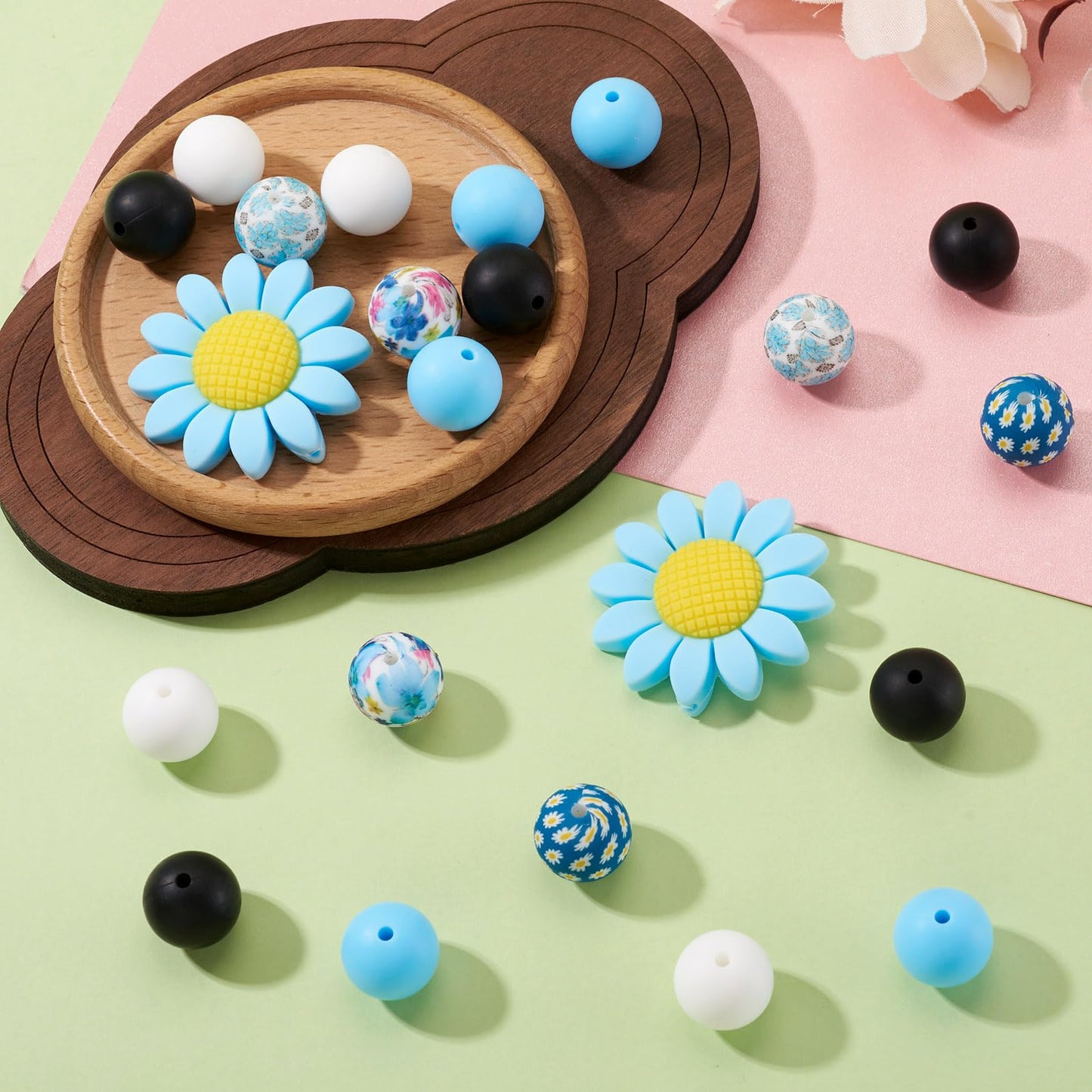 Bestewelry 23Pcs Spring Summer Theme Sunflower Silicone Focal Beads Turquoise Daisy Silicone Beads 15mm Round Rubber Bead for Pen Keychain Making Bracelet Necklace Making DIY Craft