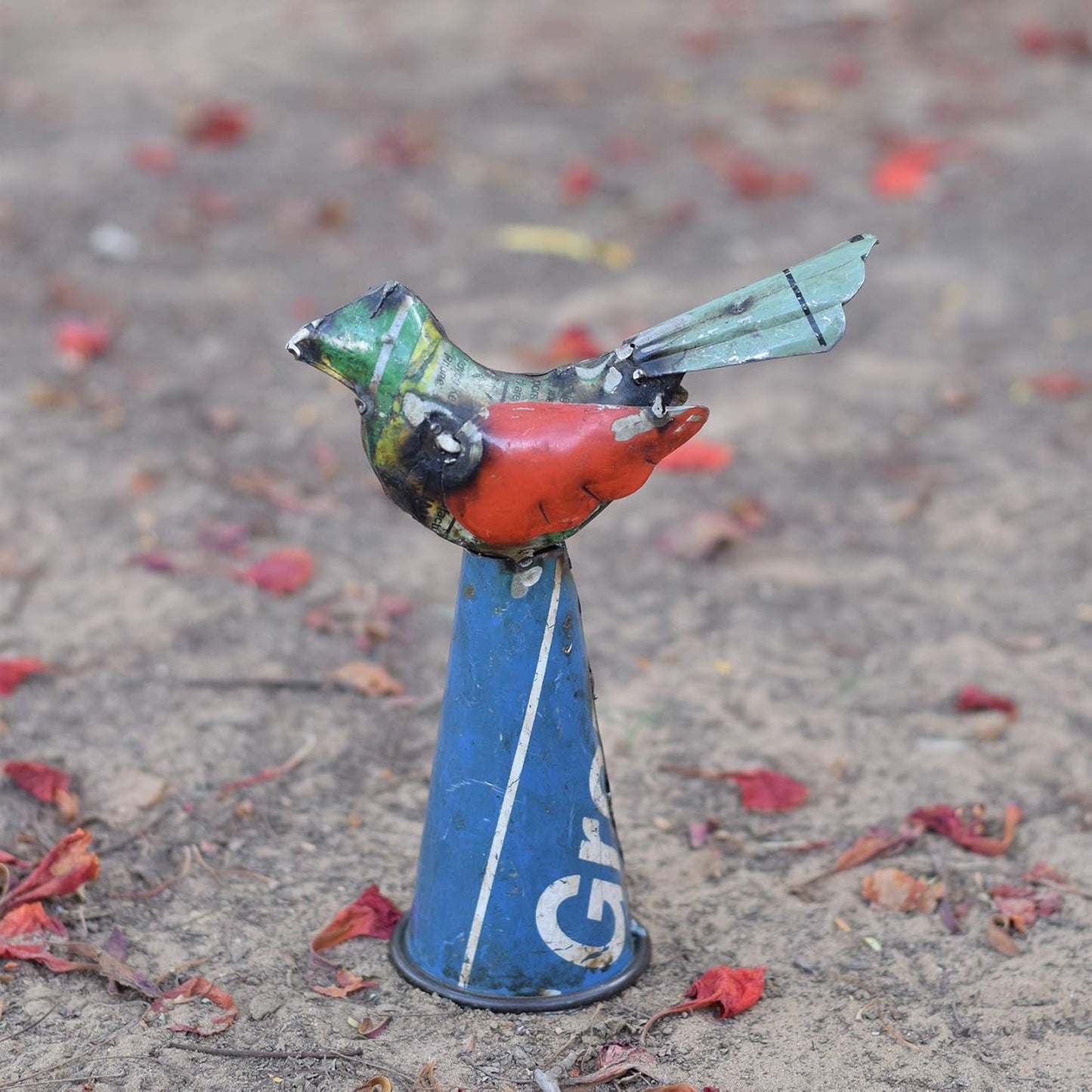 DeKulture Recycled Iron Bird Bottle Topper - Decorative Wine Bottle Cover (5.5x2.5x6 Inches)