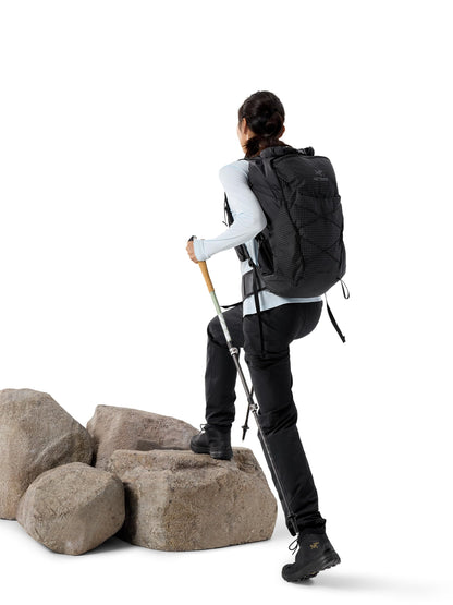 Arc'teryx Aerios 35 Backpack | Precision-Fit Ultralight 35L Hiking Pack | Black, Regular