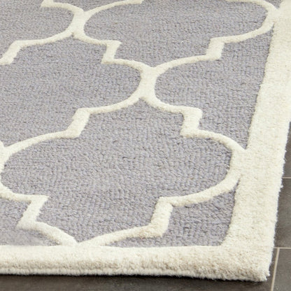 SAFAVIEH Cambridge Collection Area Rug - 10' x 14', Silver & Ivory, Handmade Moroccan Trellis Wool, Ideal for High Traffic Areas in Living Room, Bedroom (CAM134D)