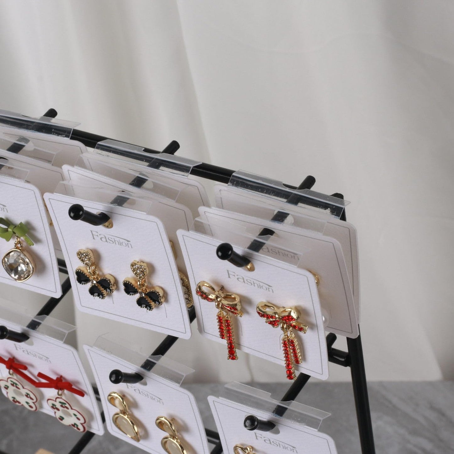 shidaishiye Earring Display Stand for Selling, Wood Earring Rack Tower Display Holder Stand (3 Tier,15 Hooks, Black)