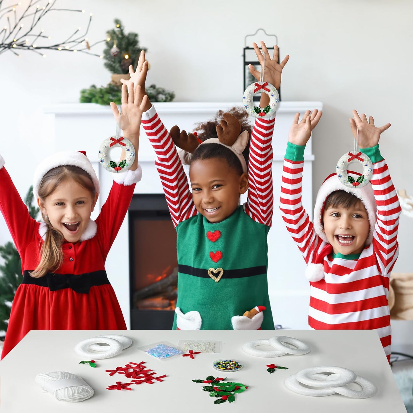 Cinrobiye 12 Set Christmas Wreath Craft Kits DIY Winter Christmas Tree Hanging Wreath Ornament Decorations Kit Xmas Crafts for Holiday Christmas Home Classroom Party Activities Project
