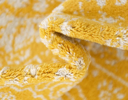 Unique Loom Richmond Collection Area Rug - Medallion (10' x 13' 1" Rectangle, Yellow/ Ivory)