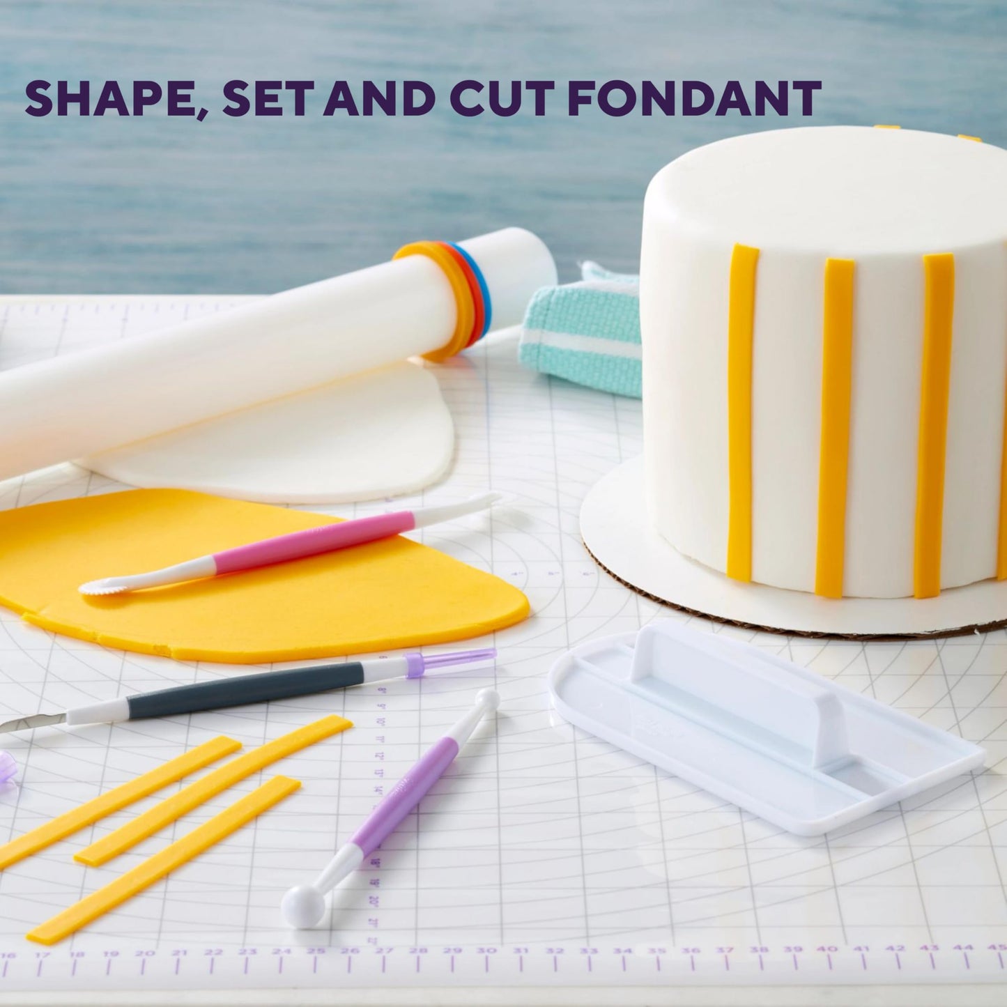 Wilton Fondant and Gum Paste Tools Set, 3-Piece Cake Decorating Tool Kit with Ball Tool, Quilting Tool & Cutting Blade/Pick