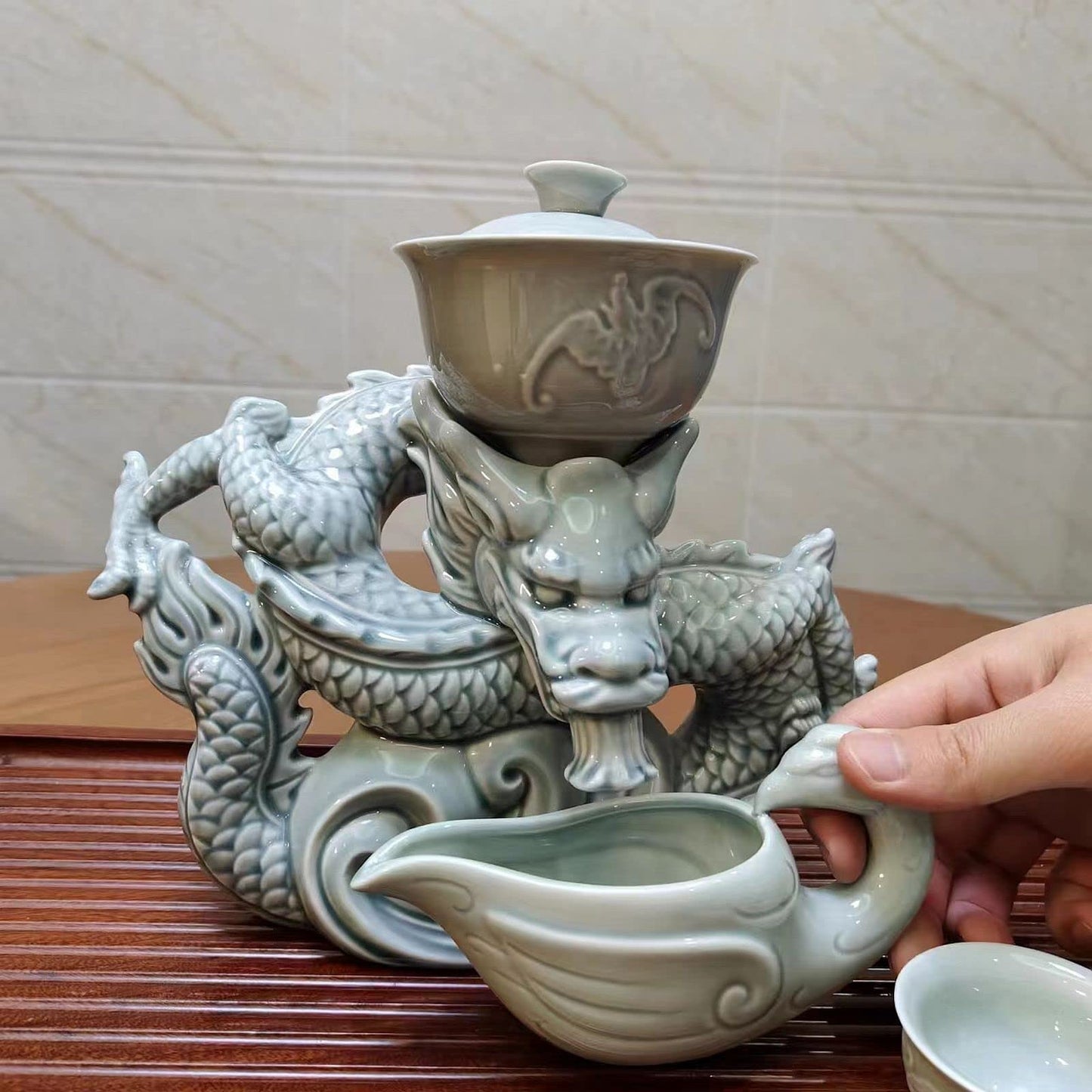 Scizorito Chinese Gongfu Tea Set Gift Box, Pure Hand Firing, Chinese Dragon Shape, Suitable for Office, Home, Gift (White Dragon)