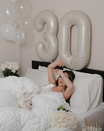 Regine Switzerland Cream Number Balloon - 40 Inch Birthday Decoration - Perfect for Celebrations