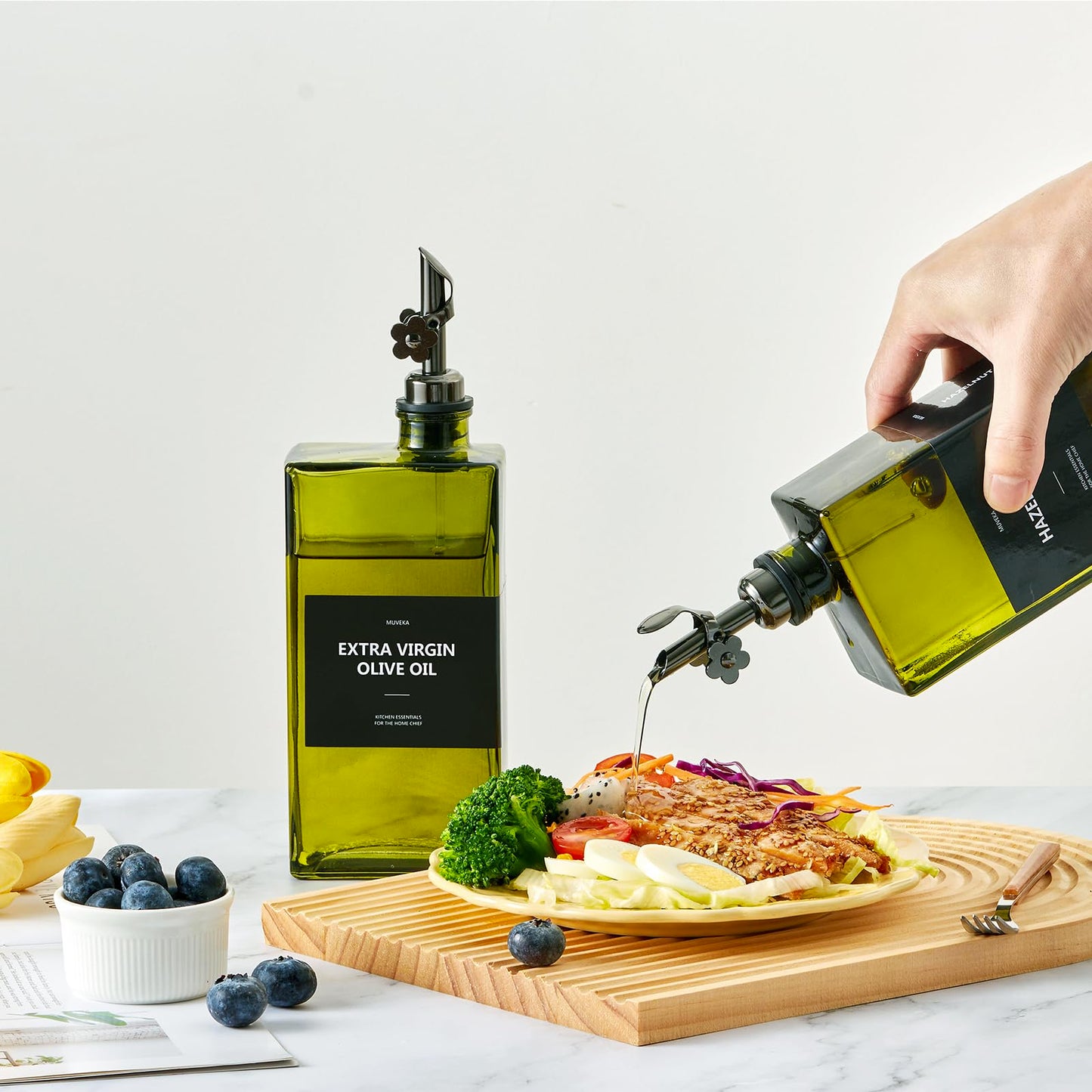 MUVEKA Olive Oil Dispenser Bottle for Kitchen, 16.9oz /500ml Cooking Vinegar Dispenser Bottle Set, Glass Sauce Container, Labels, Brush, Funnel, Stoppers, Green for Oil, Wine