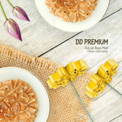 Dok Jok Brass Mold Thai Dessert Maker, Medium Rosette Lotus Flower Cookie Mold with Handle, 3.14 Inch Diameter