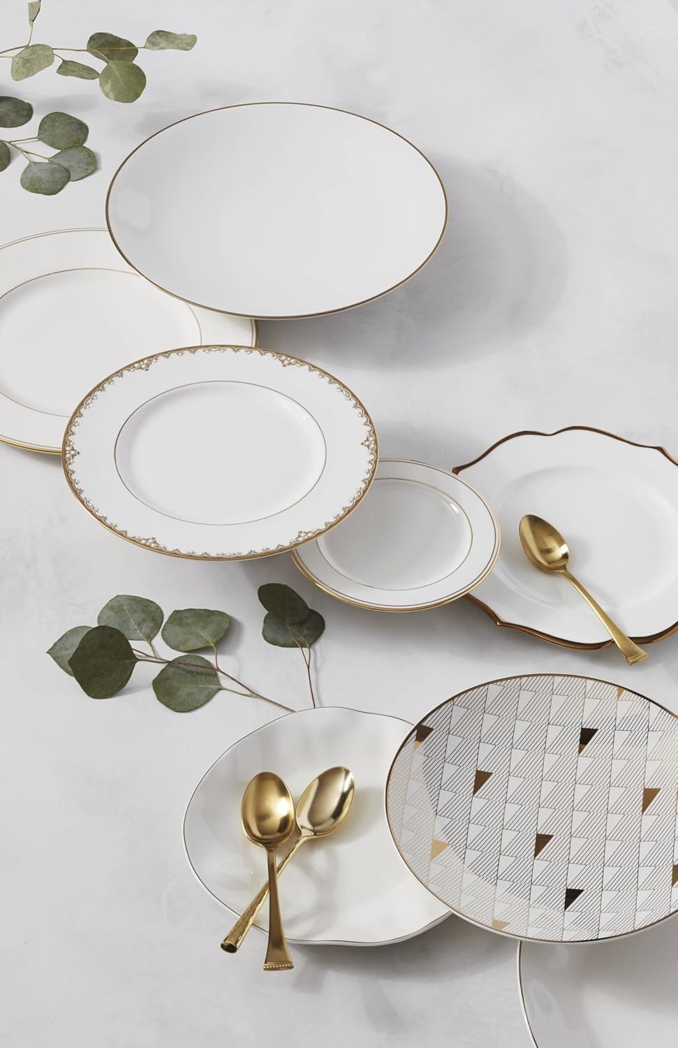 Lenox White Trianna Gold Salad Plate - 1.27 LB