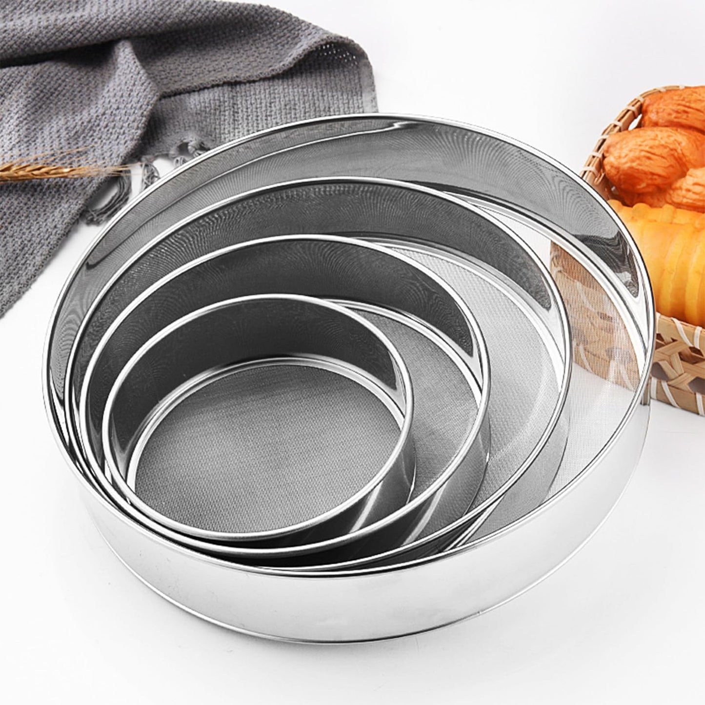 2 Pack Flour Sifter,Stainless Steel Fine Mesh Strainers Flour Sieve,8 Inch 60 Mesh and 10 Inch 40 Mesh for Baking Cake Bread (8"/60 mesh and 10"/40 mesh)