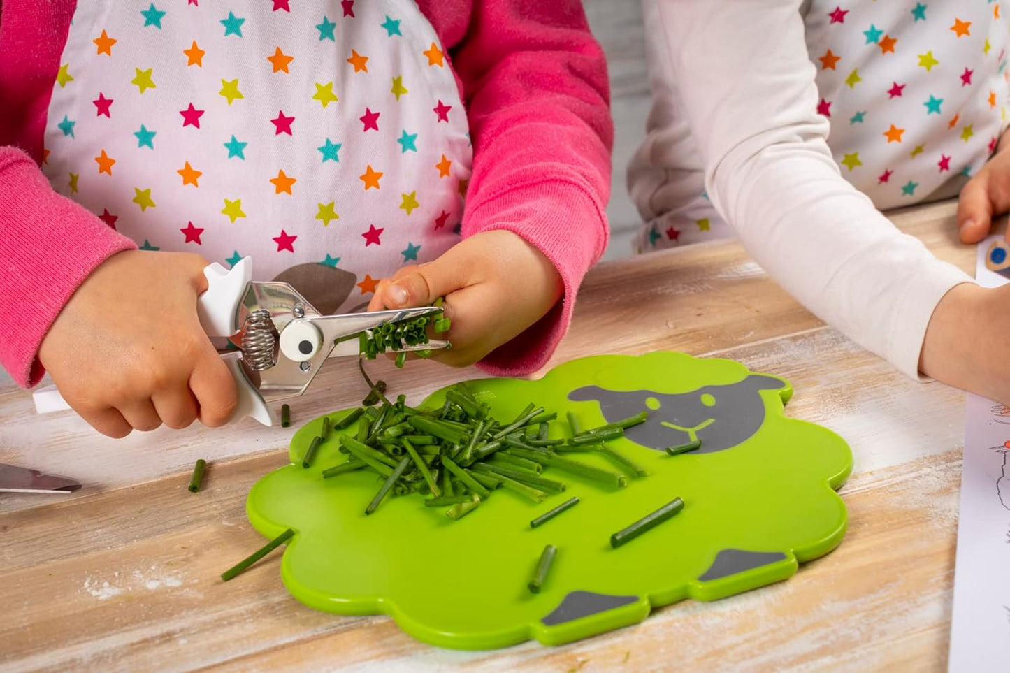 Kuhn Rikon Kinderkitchen Kids Cutting Board, Sheep, 9.8" x 9.1" x 4.3", Green Child-Friendly Kitchen Tool