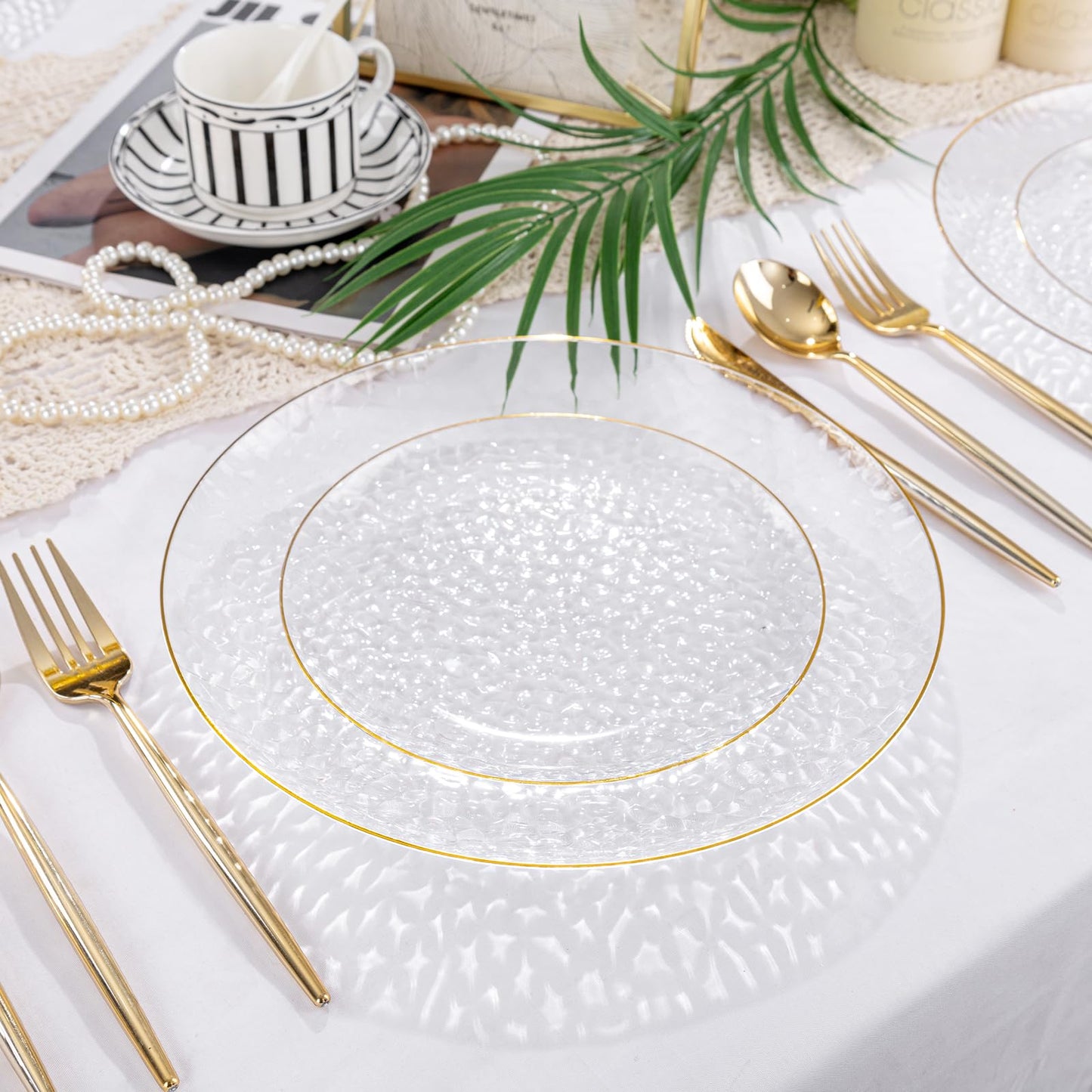 Rubtlamp 60Pcs Clear Plastic Plates,Clear Disposable Plates With Gold Rim,Heavy-duty Gold Plates,Hammered Party Plates Include 30Clear Dessert-Platos,30Dinner-Platos for Wedding, Party