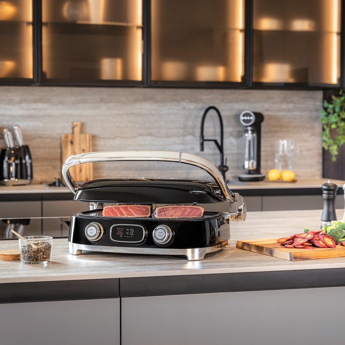SMEG MGF01 Multi-Use Countertop Electric Grill, with Interchangeable Plates, Panini Press, Waffle Maker & Grill, LCD Display, Sear Function, Adjustable Temperature, 50’s Retro Style – (Black)