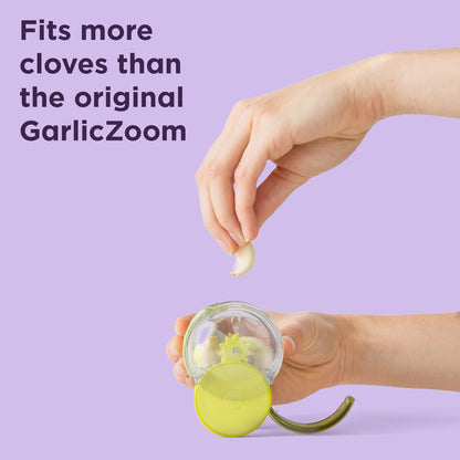 Chef’n GarlicZoom Garlic Chopper, Handheld Garlic Mincer with Rolling Action, Easy to Use and Clean, Compact Size for Quick Prep, Dishwasher Safe