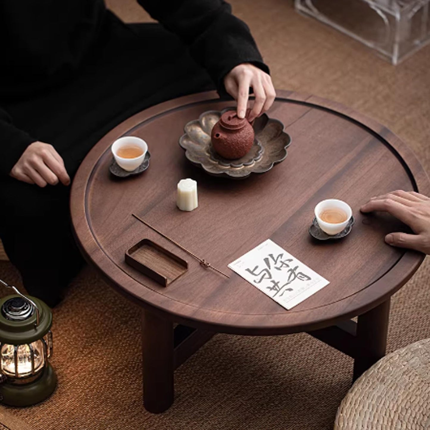Tatami Coffee Table, Low Round Wooden Tea Table with Grooved Raised Edges and Cross-Leg Design for Living Room, Office, or Bay Window