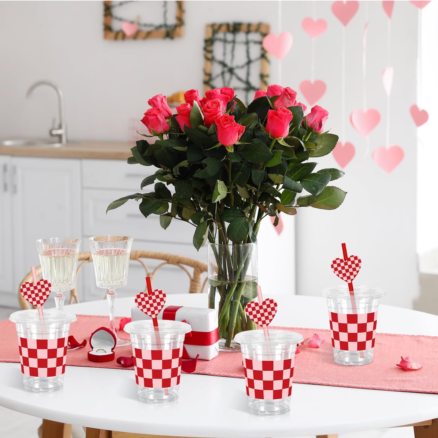 JarThenaAMCS 50Pcs Valentine's Day Plastic Cups with Lids Straws Drinking Cup 12oz Pink Red Checkered Heart Disposable Cups for Wedding Anniversary Valentine Party